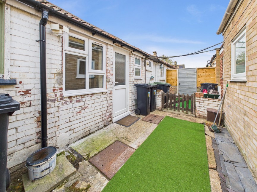 2 bedroom House for Sale Rose Lane, Biggleswade, Bedfordshire