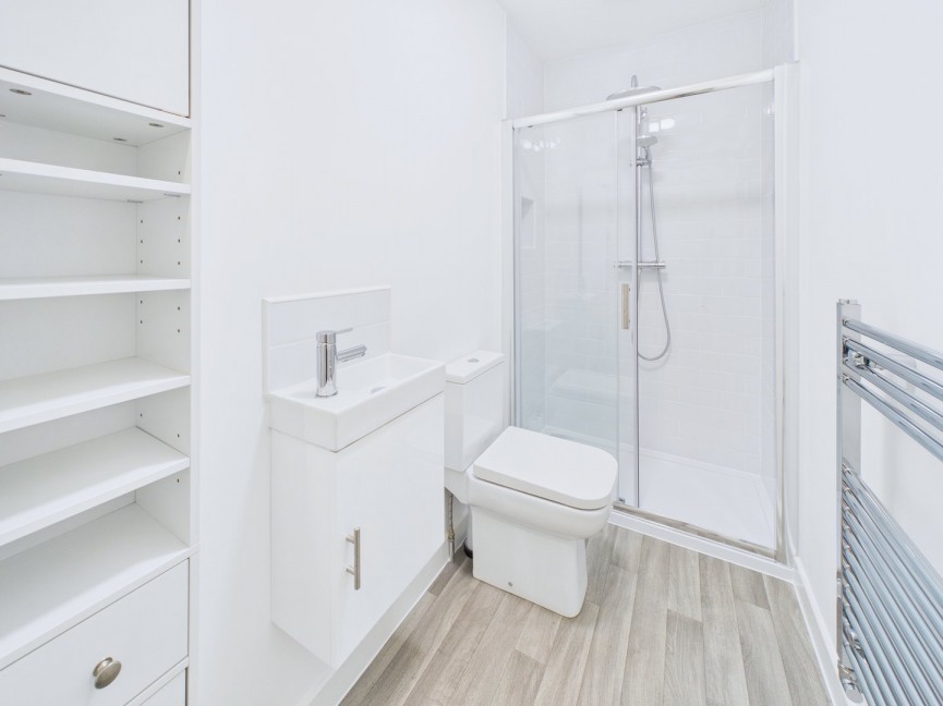 2 bedroom House for Sale Willian Road, Hitchin, Hertfordshire