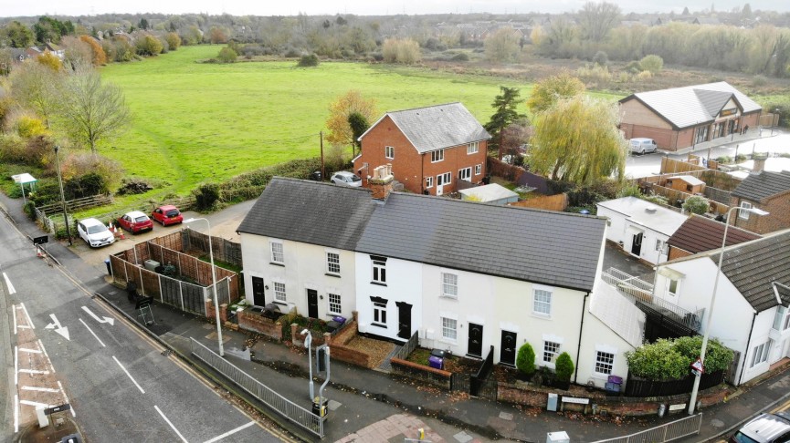 2 bedroom House for Sale Willian Road, Hitchin, Hertfordshire