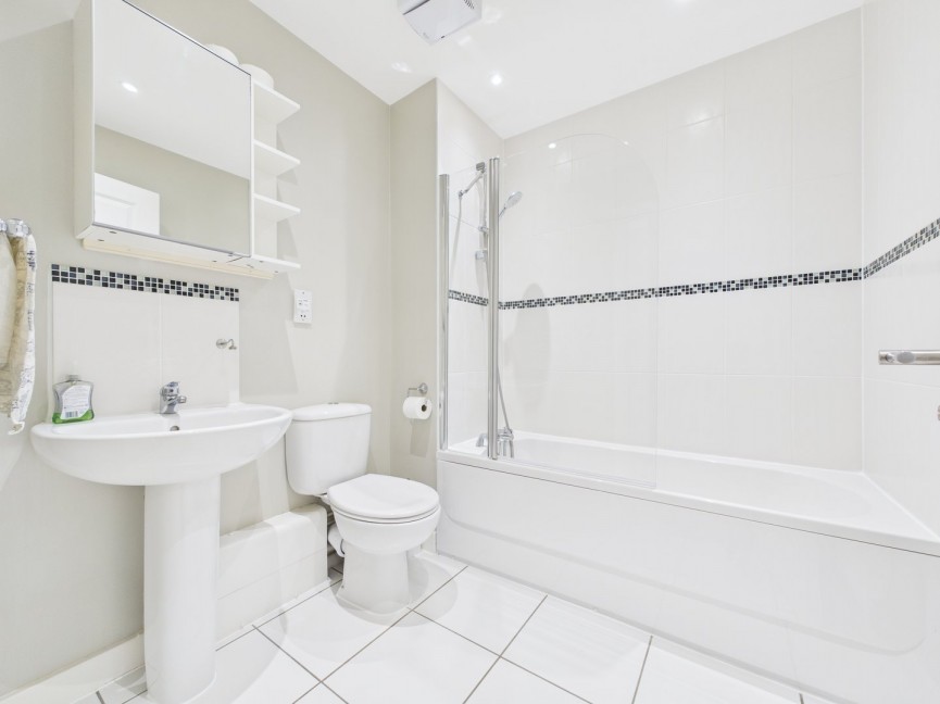 1 bedroom Flat for Sale Melbourn, Royston, Cambridgeshire