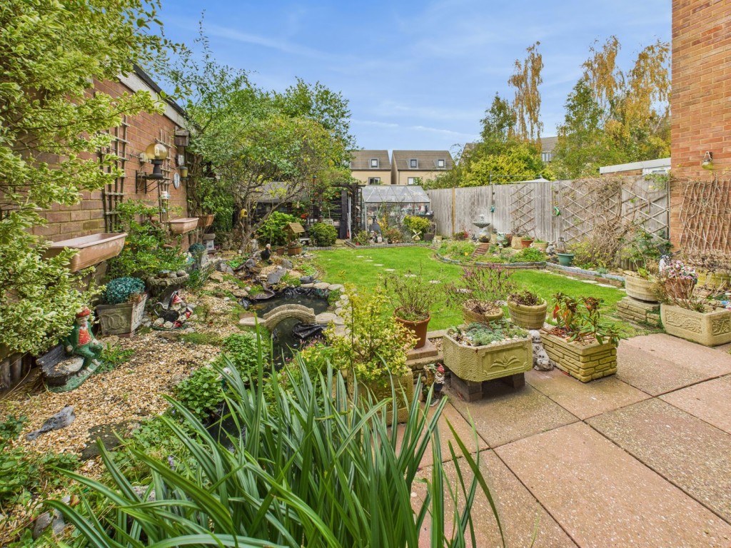 Laxton Gardens, Baldock, Hertfordshire