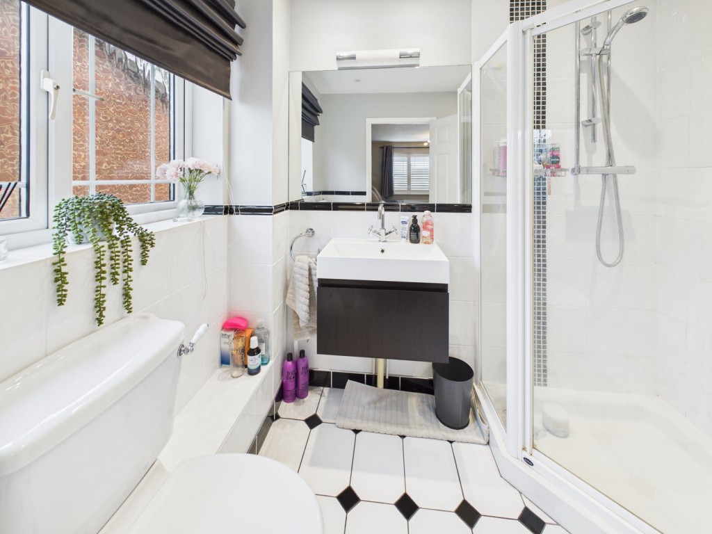 Moggerhanger, Bedford