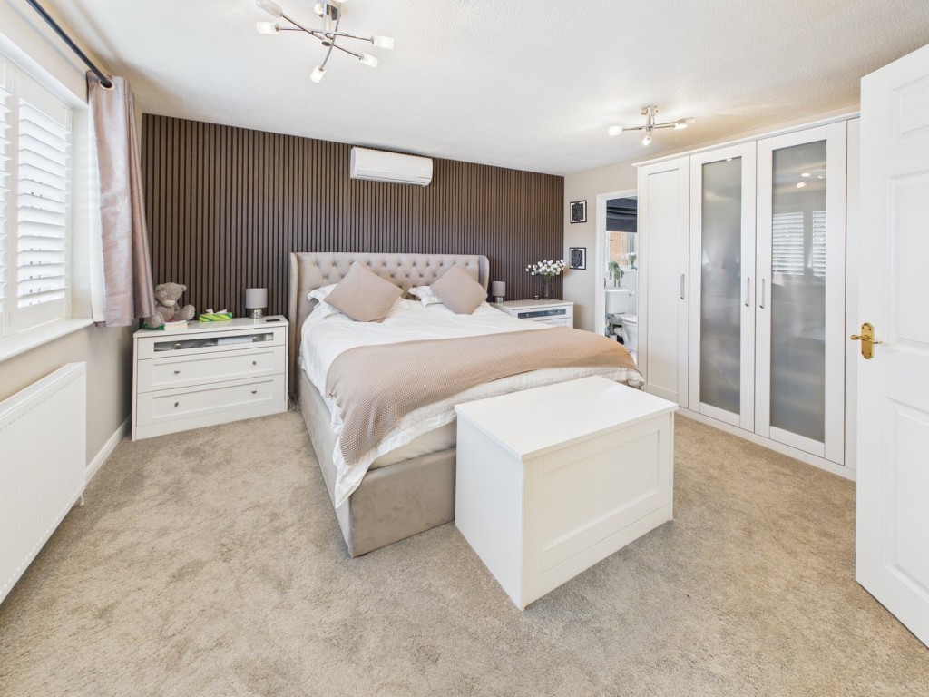 Moggerhanger, Bedford