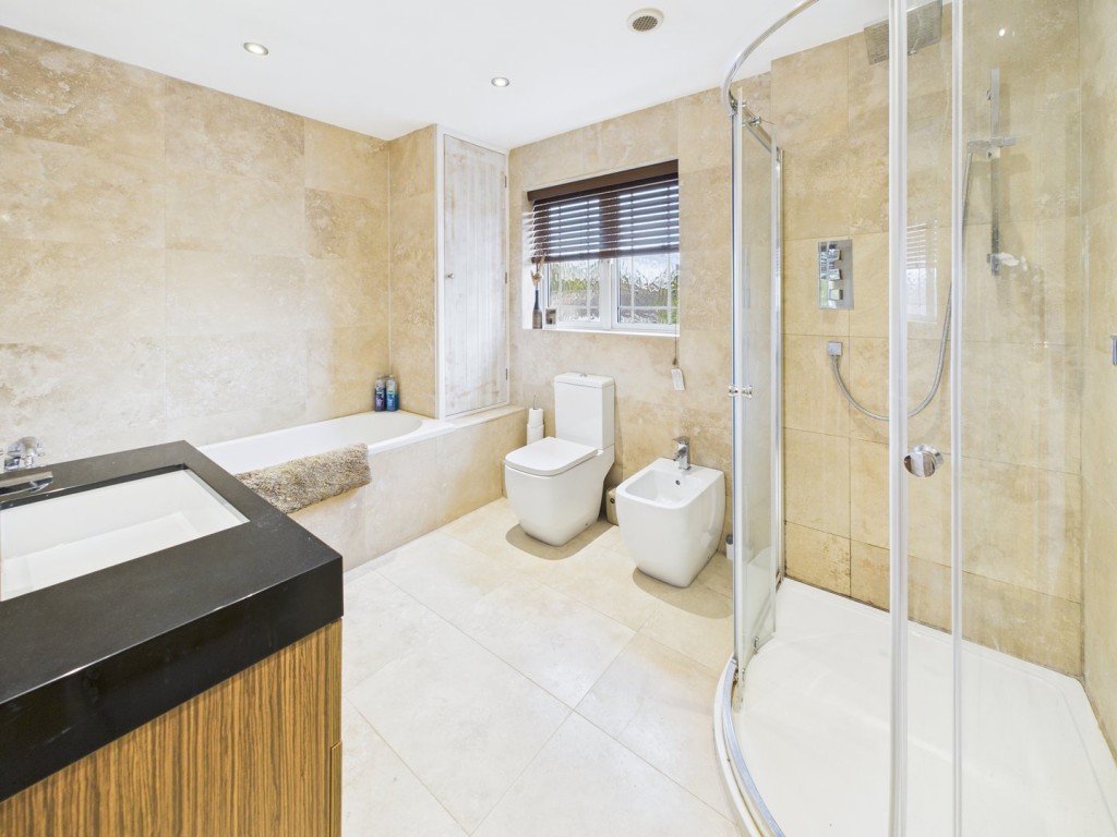 Moggerhanger, Bedford