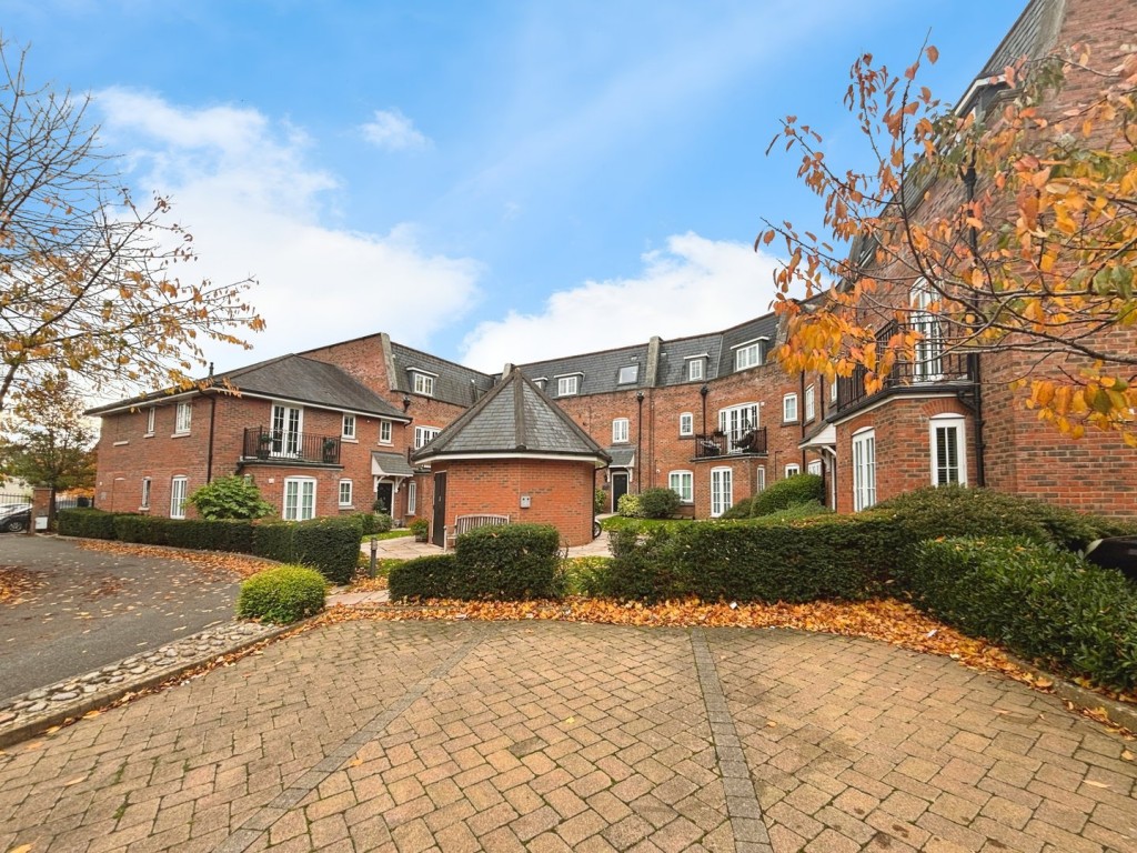 Great North Road, Hatfield, Hertfordshire