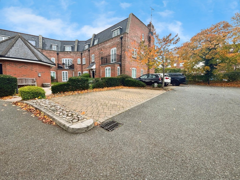 Great North Road, Hatfield, Hertfordshire