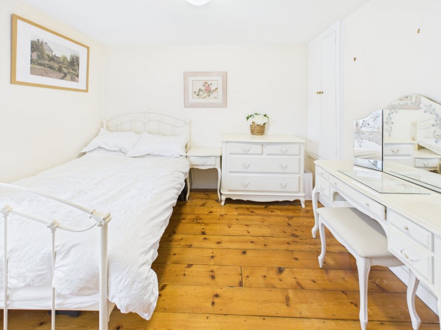 2 bedroom House for Sale Gardiners Lane, Ashwell, Hertfordshire