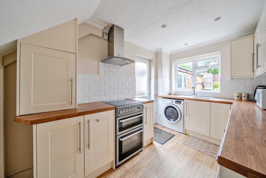 3 bedroom House for Sale The Mixies, Stotfold, Bedfordshire