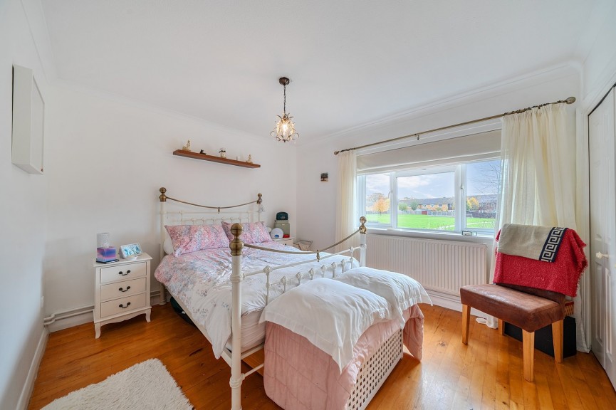 3 bedroom House for Sale Chicksands, Shefford, Bedfordshire