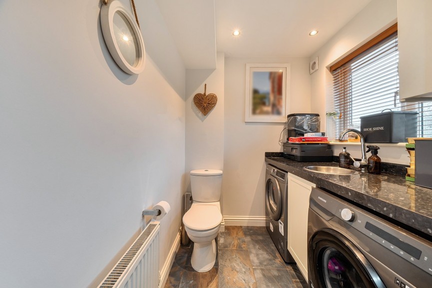 3 bedroom House for Sale Chicksands, Shefford, Bedfordshire