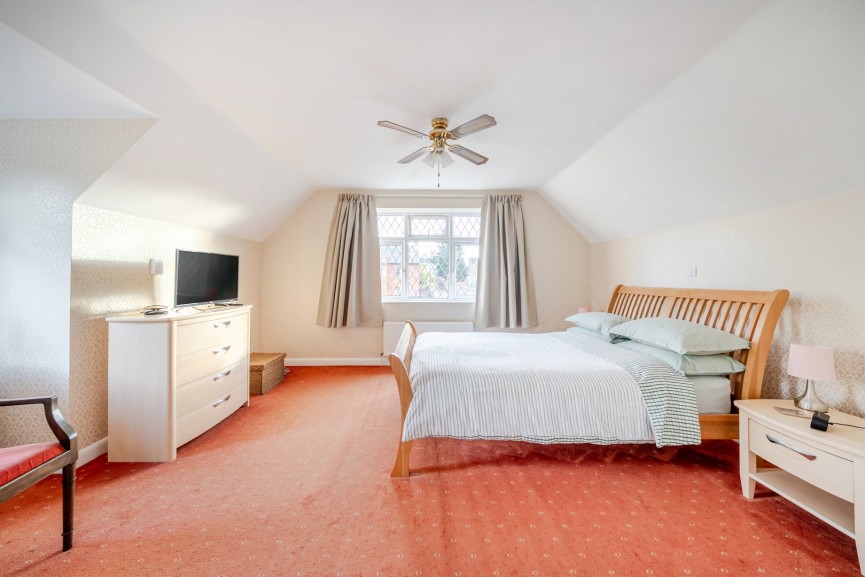 3 bedroom House for Sale Ampthill Road, Shefford, Bedfordshire