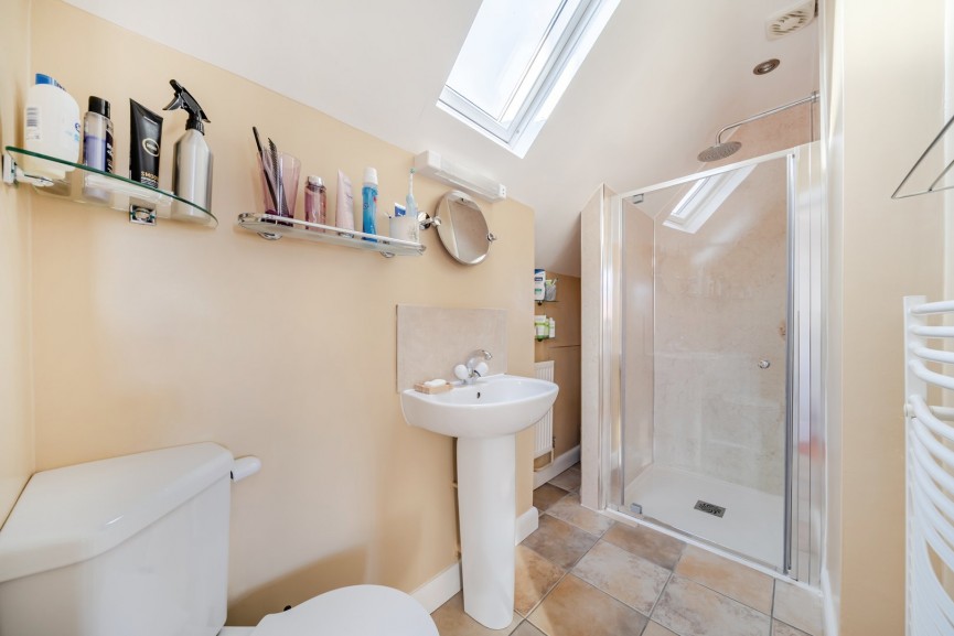 3 bedroom House for Sale Ampthill Road, Shefford, Bedfordshire