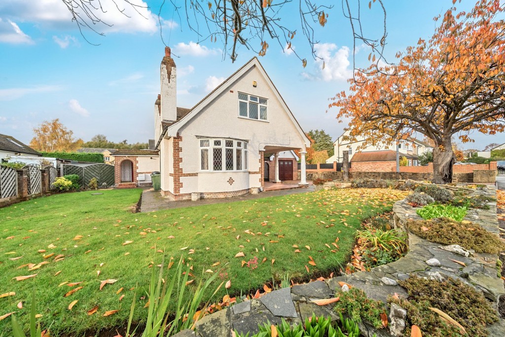 Ampthill Road, Shefford, Bedfordshire