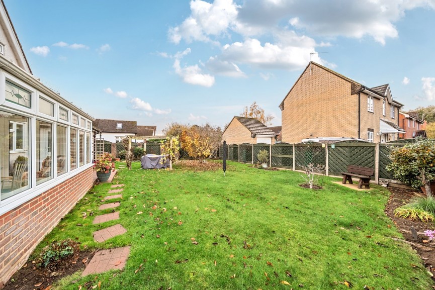 3 bedroom House for Sale Ampthill Road, Shefford, Bedfordshire