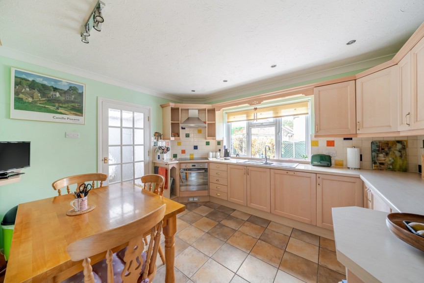 3 bedroom House for Sale Ampthill Road, Shefford, Bedfordshire