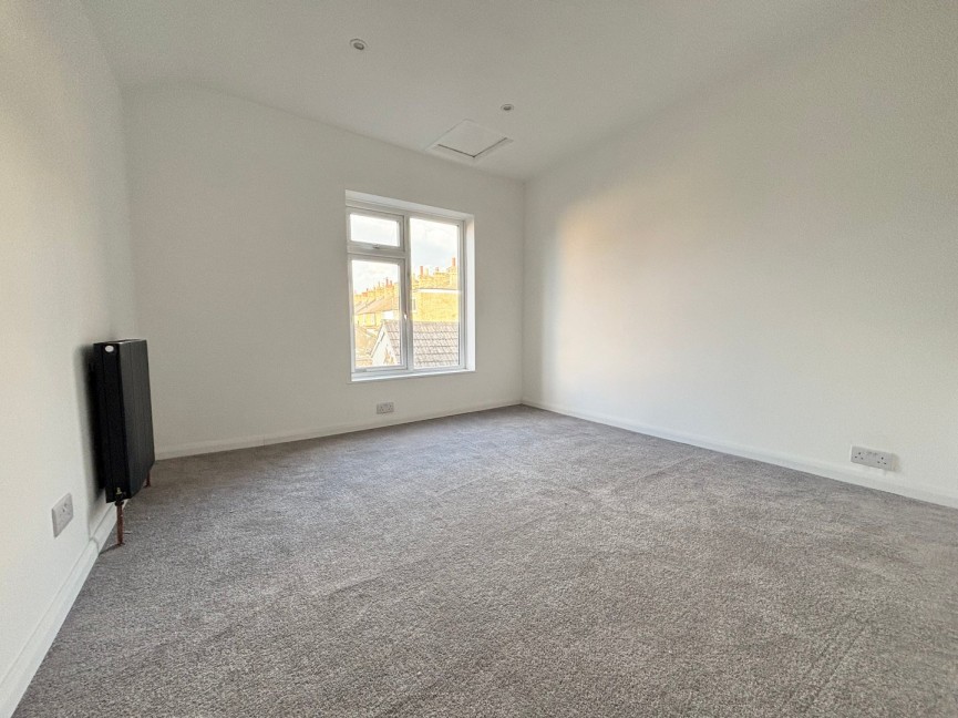 2 bedroom House for Letting Church Street, Biggleswade, Bedfordshire