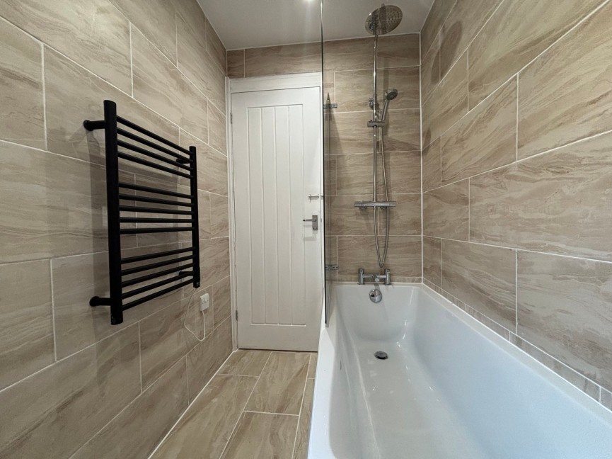 2 bedroom House for Letting Church Street, Biggleswade, Bedfordshire