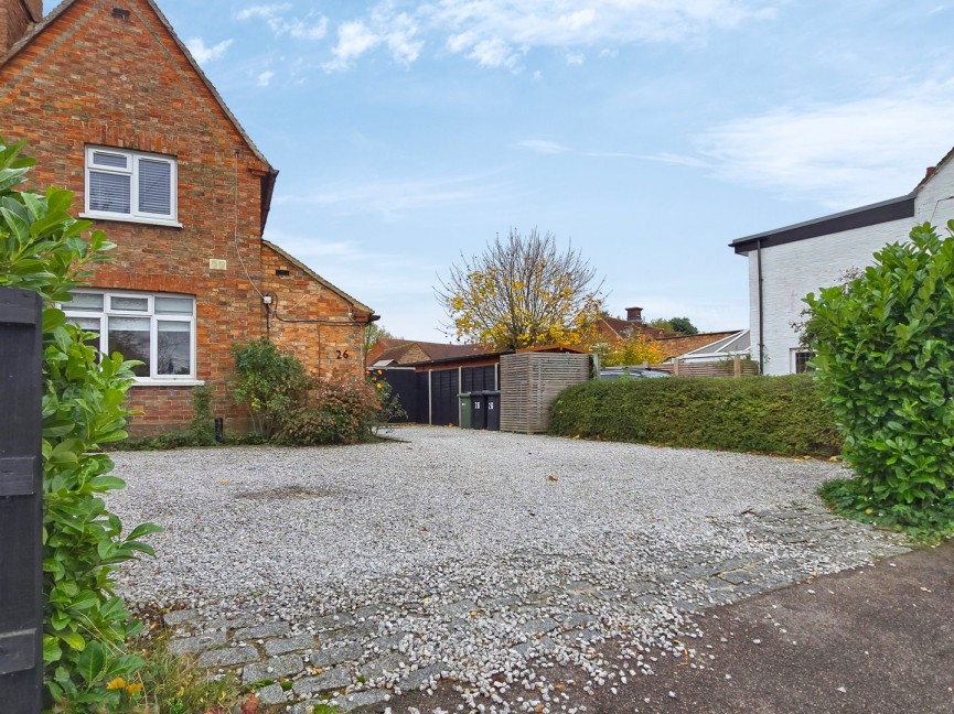 2 bedroom House for Sale High Street, Houghton Conquest, Bedfordshire