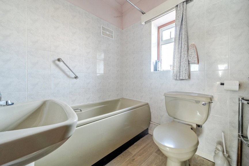 3 bedroom House for Sale George Street, Shefford, Bedfordshire