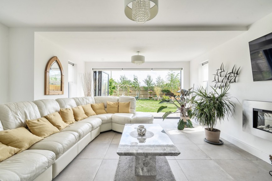 3 bedroom House for Sale Upper Caldecote, Biggleswade, Bedfordshire