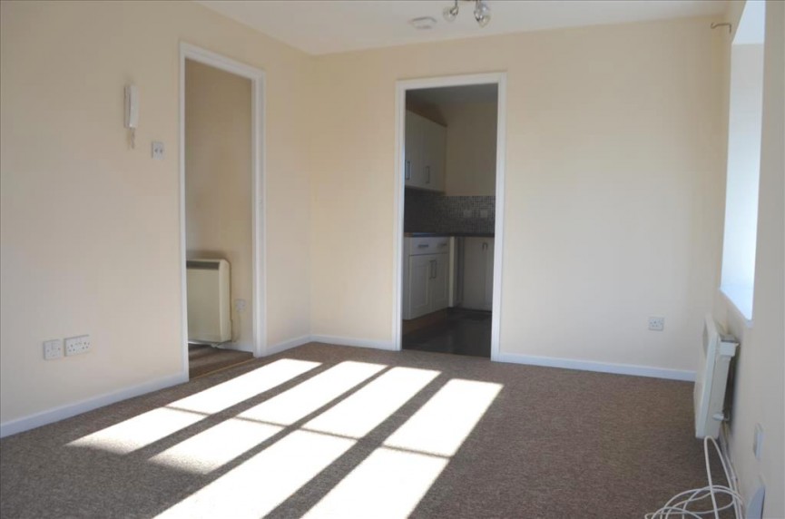 2 bedroom Flat for Sale Shortmead Street, Biggleswade, Bedfordshire
