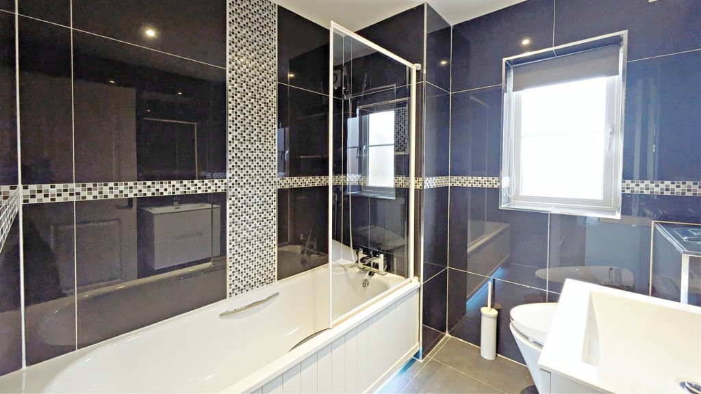 Sparrowhawk Place, Hatfield, Hertfordshire