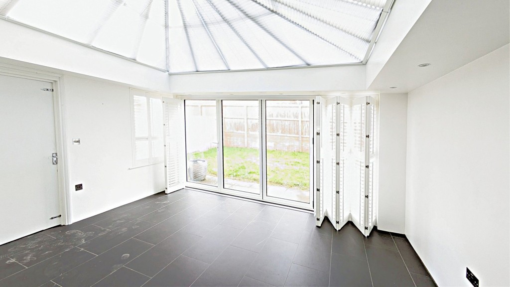 Sparrowhawk Place, Hatfield, Hertfordshire