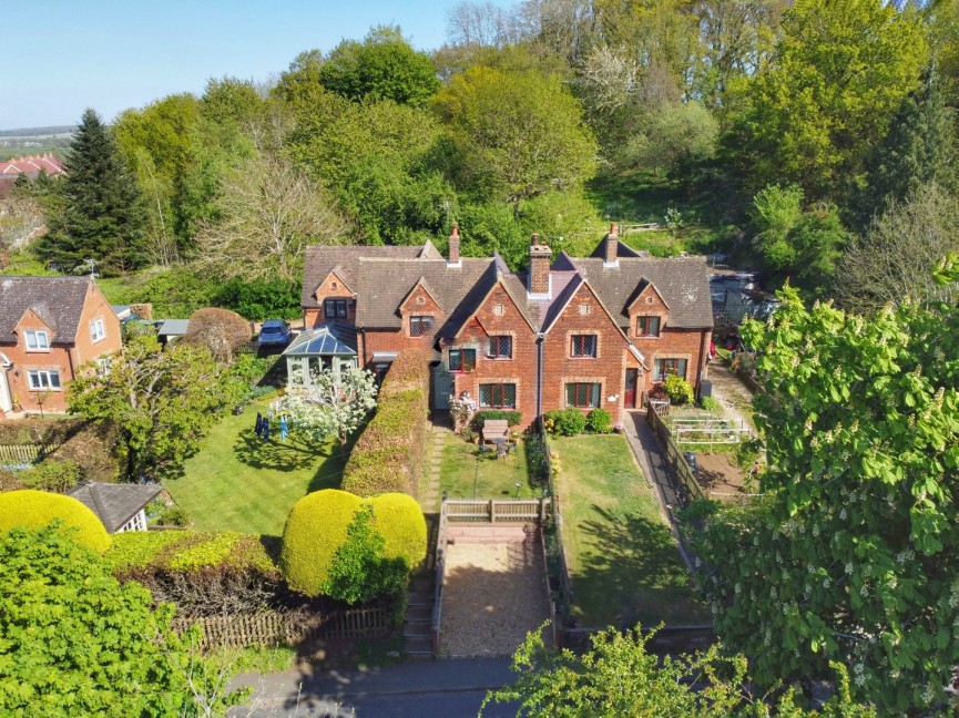 2 bedroom House for Sale Millbrook, Bedfordshire