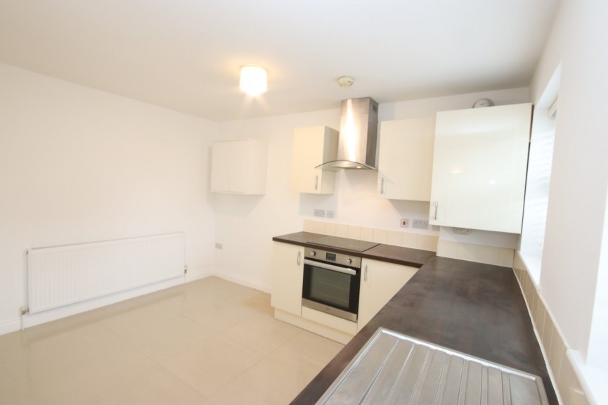 2 bedroom House for Letting Ampthill Road, Flitwick