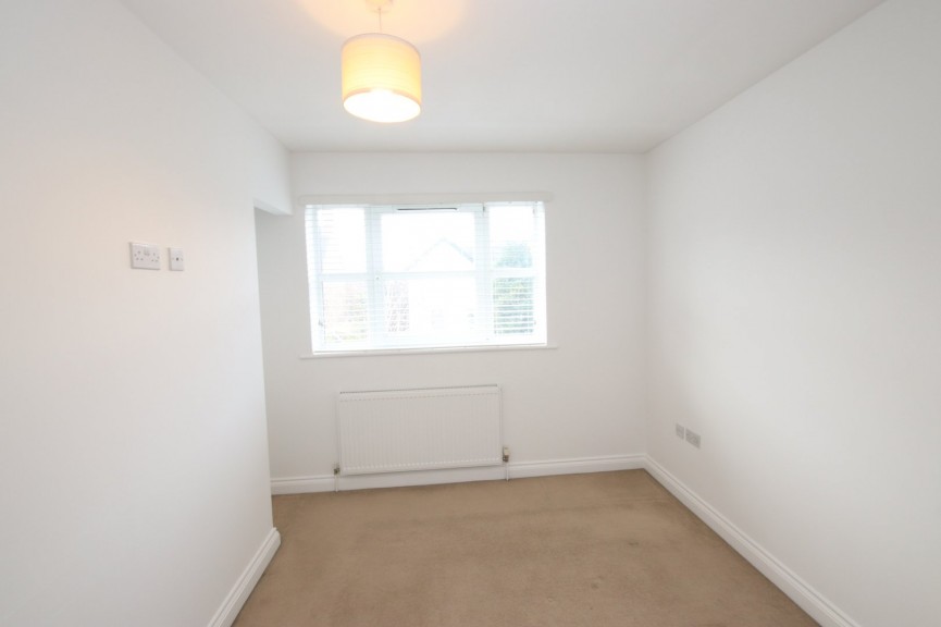 2 bedroom House for Letting Ampthill Road, Flitwick