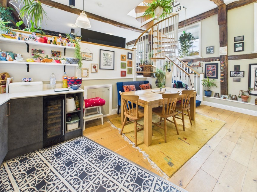 2 bedroom House for Sale Meeting House Lane, Baldock, Hertfordshire