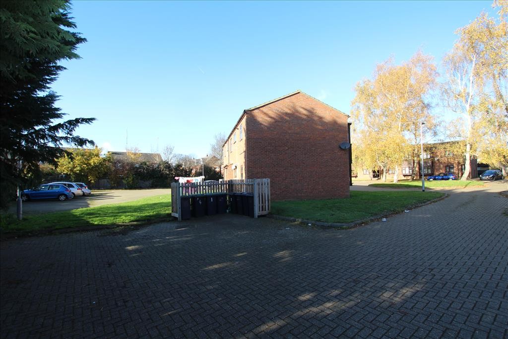 Bellevue Close, Potton, Sandy, Bedfordshire