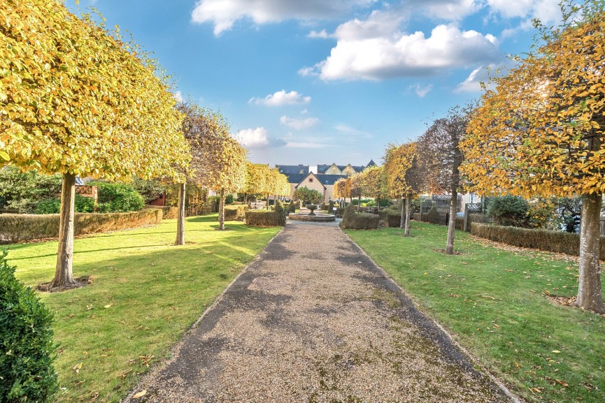 3 bedroom House for Sale Middlemarch, Fairfield, Bedfordshire