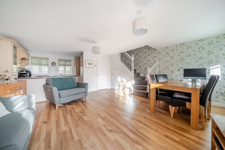 3 bedroom House for Sale Middlemarch, Fairfield, Bedfordshire