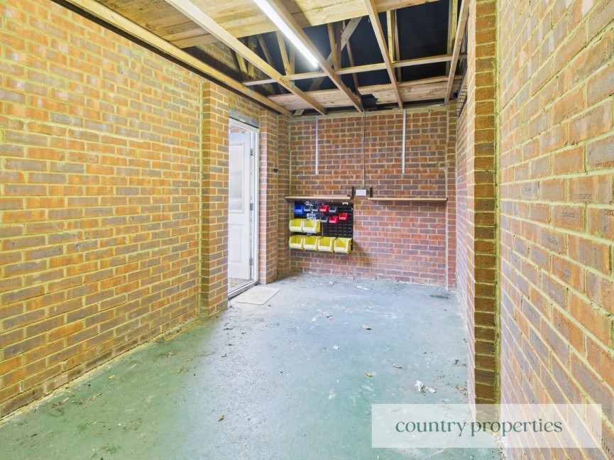 3 bedroom House for Sale Elderfield, Welwyn Garden City, Hertfordshire