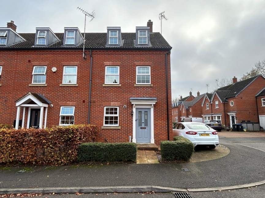 3 bedroom House for Sale Elderfield, Welwyn Garden City, Hertfordshire