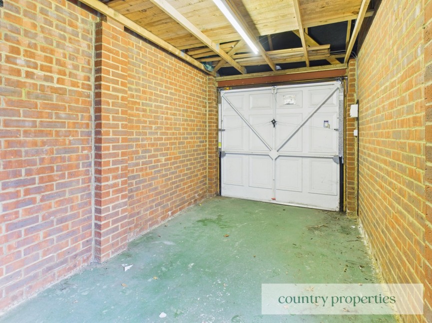 3 bedroom House for Sale Elderfield, Welwyn Garden City, Hertfordshire