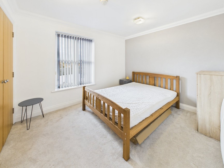 2 bedroom Flat for Sale Rose Lane, Biggleswade, Bedfordshire