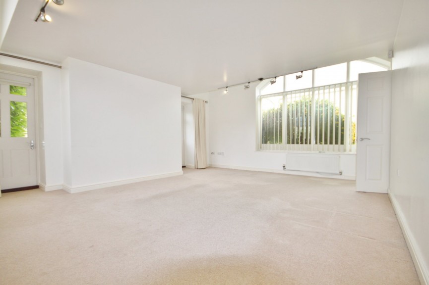 2 bedroom Flat for Letting Kingsley Avenue, Fairfield Park, Stotfold