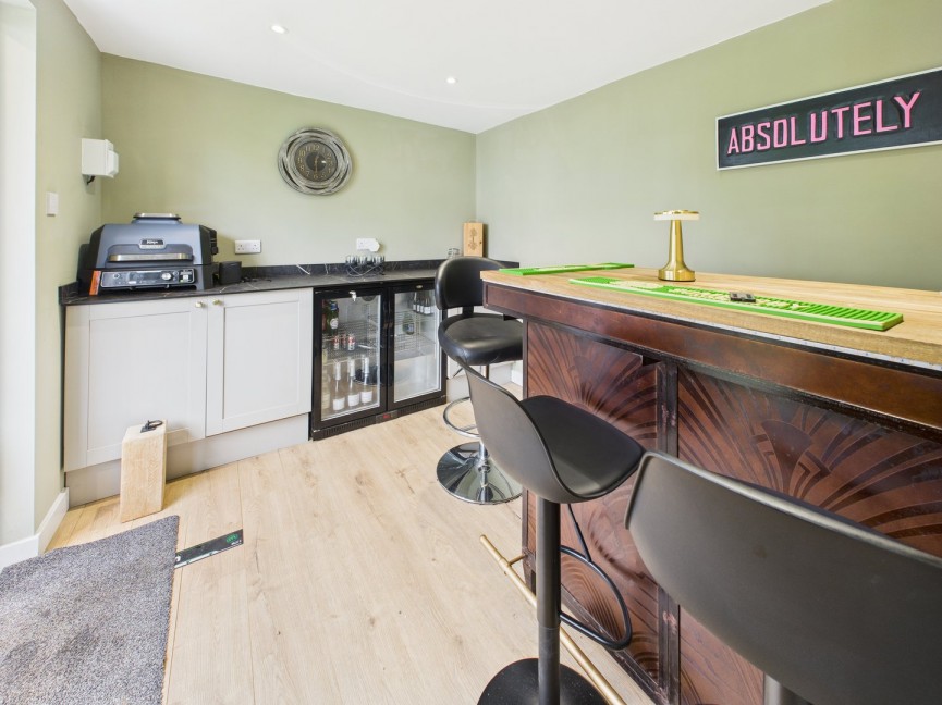 3 bedroom House for Sale St Marys Way, Baldock, Hertfordshire