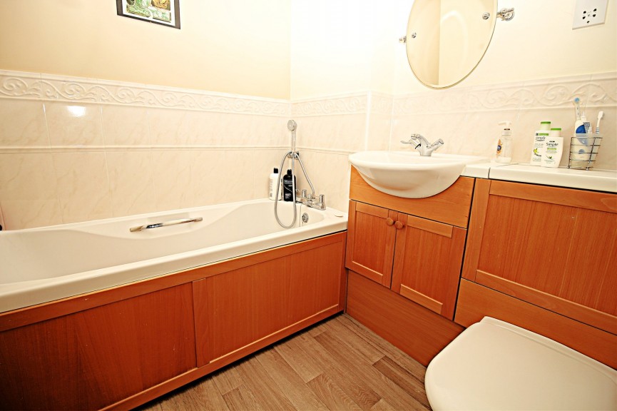 4 bedroom House for Letting Campion Road, Hatfield, Hertfordshire