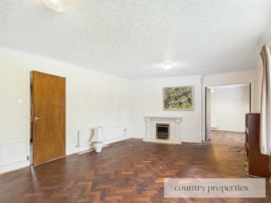 4 bedroom House for Sale Knightsfield, Welwyn Garden City, Hertfordshire