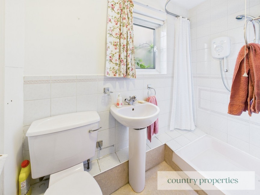 4 bedroom House for Sale Knightsfield, Welwyn Garden City, Hertfordshire