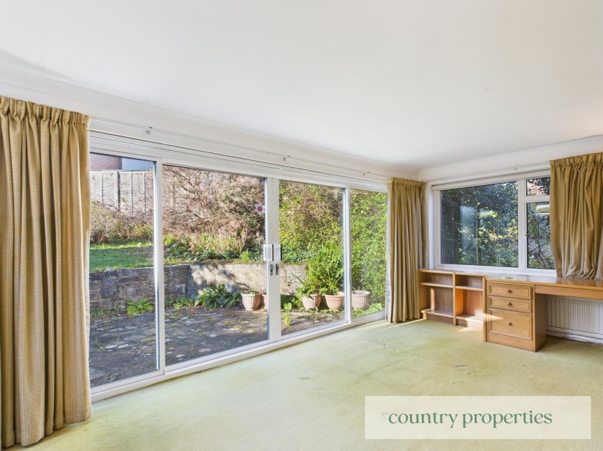 4 bedroom House for Sale Knightsfield, Welwyn Garden City, Hertfordshire