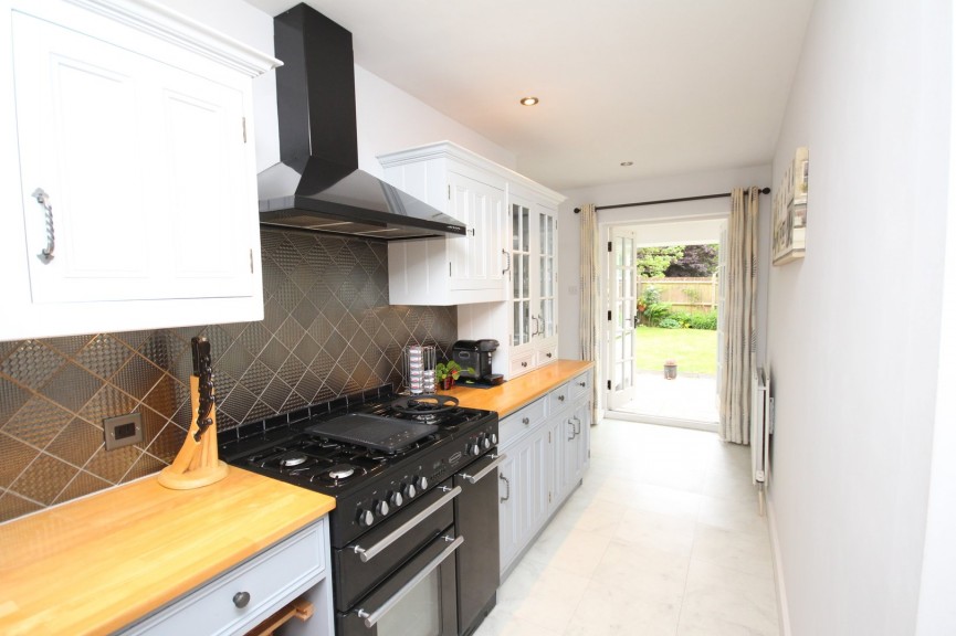 3 bedroom House for Sale Barrington Road, Letchworth Garden City, Hertfordshire