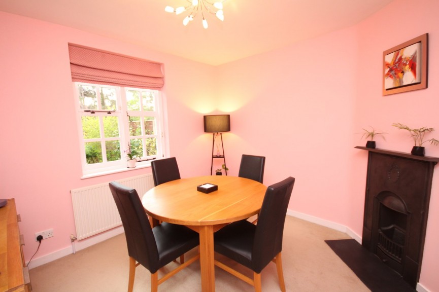 3 bedroom House for Sale Barrington Road, Letchworth Garden City, Hertfordshire