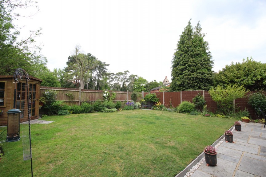 3 bedroom House for Sale Barrington Road, Letchworth Garden City, Hertfordshire