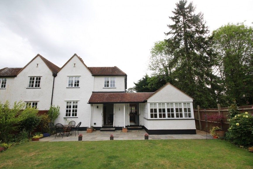 3 bedroom House for Sale Barrington Road, Letchworth Garden City, Hertfordshire