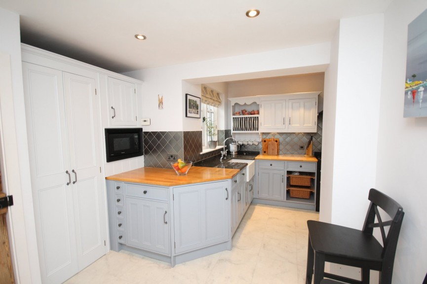 3 bedroom House for Sale Barrington Road, Letchworth Garden City, Hertfordshire