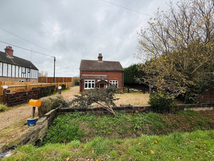 3 bedroom House for Letting Toddington Road, Westoning